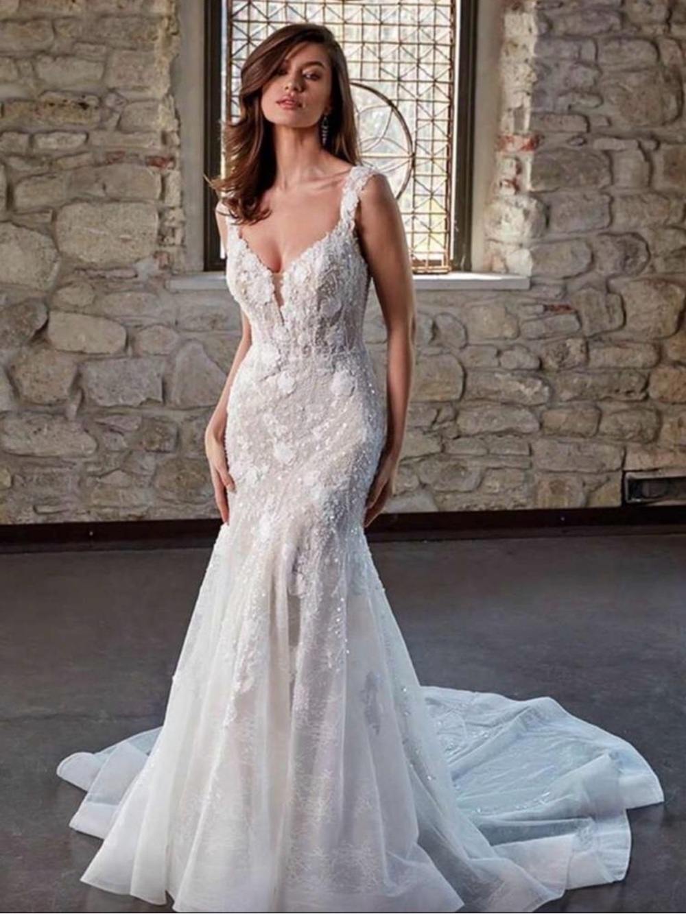 Brand New (Never Worn) Elegant Lace Mermaid Wedding Dress in- US 4 (S)